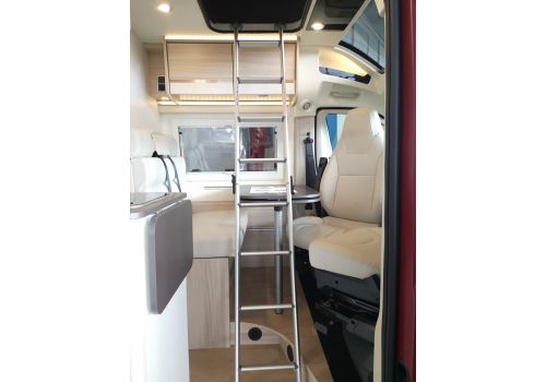 Camper Van DREAMER Fun D43 UP Red Addict en Sale Occasion
