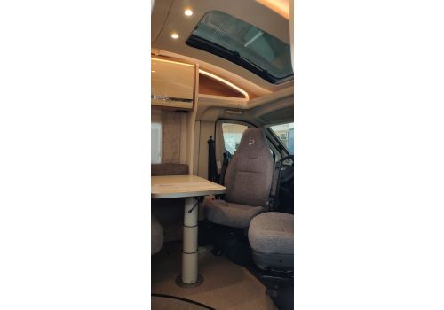 Low Profile Motorhome DETHLEFFS Globebus T1 en Sale Occasion