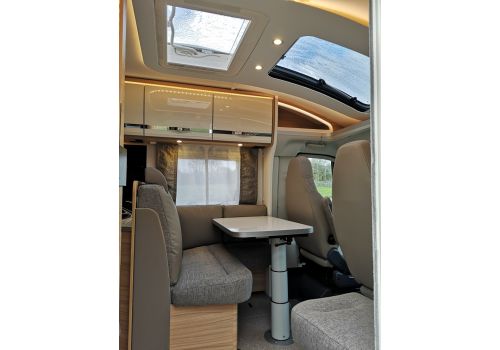 Low Profile Motorhome DETHLEFFS Globebus T7 en Sale Occasion