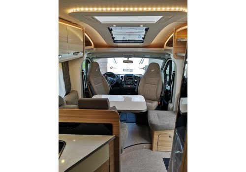 Low Profile Motorhome DETHLEFFS Globebus T7 en Sale Occasion