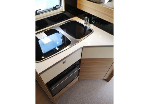 Low Profile Motorhome DETHLEFFS Globebus T7 en Sale Occasion