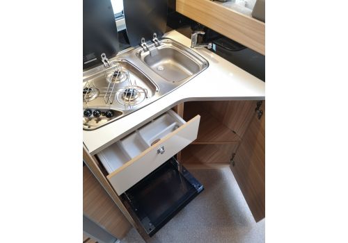 Low Profile Motorhome DETHLEFFS Globebus T7 en Sale Occasion
