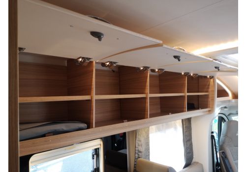 Low Profile Motorhome DETHLEFFS Globebus T7 en Sale Occasion