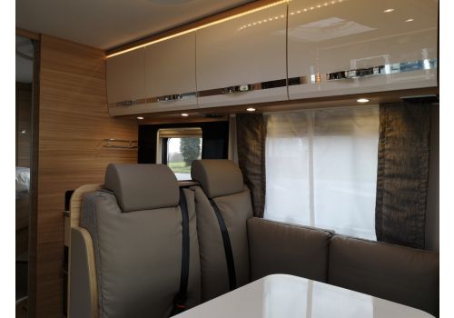 Low Profile Motorhome DETHLEFFS Globebus T7 en Sale Occasion