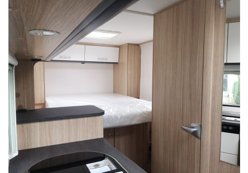 Low Profile Motorhome SUNLIGHT Van V69 Adventure en Sale Occasion