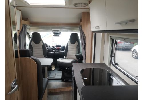 Low Profile Motorhome SUNLIGHT Van V69 Adventure en Sale Occasion