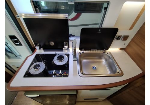 Low Profile Motorhome RAPIDO C56 en Sale Occasion