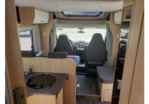 Low Profile Motorhome SUNLIGHT T 68 en Sale Occasion