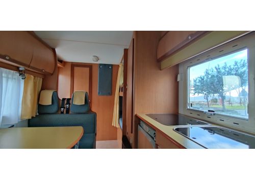 Capuchina Motorhome MONCAYO Mediterraneo 360 en Sale Occasion