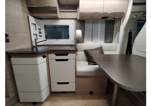 Low Profile Motorhome RAPIDO 696F Ultimate Line en Sale Occasion