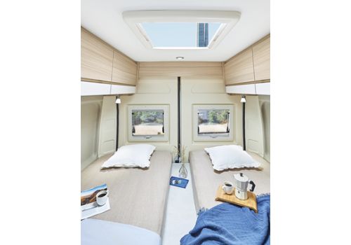 Camper Van DREAMER Fun D68 Exclusive en Catalog