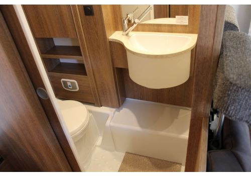 Capuchina Motorhome DETHLEFFS Trend A 5887 modelo 2019 en Sale Occasion