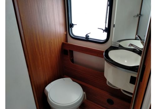 Integral Motorhome DETHLEFFS Advantage I 7051 en Sale Occasion