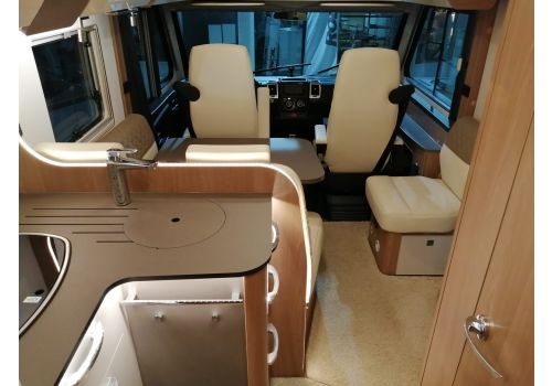 Integral Motorhome BURSTNER Ixeo I 690G en Sale Occasion