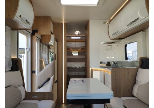 Integral Motorhome ROLLER TEAM Zefiro 267 INT en Sale Occasion