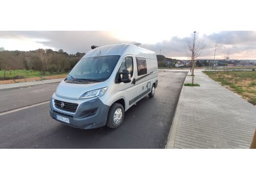 Camper Van CARADO Carado en Sale Occasion