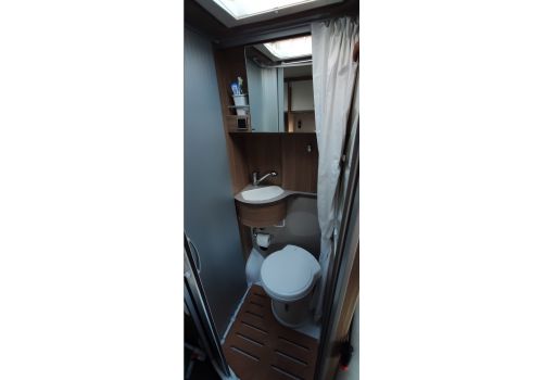 Camper Van CARADO Carado en Sale Occasion