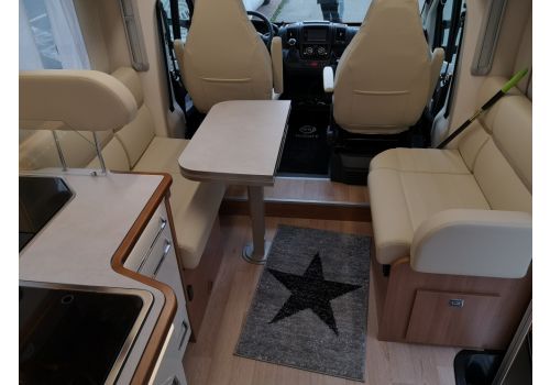 Low Profile Motorhome RAPIDO 696 F 2020 en Sale Occasion