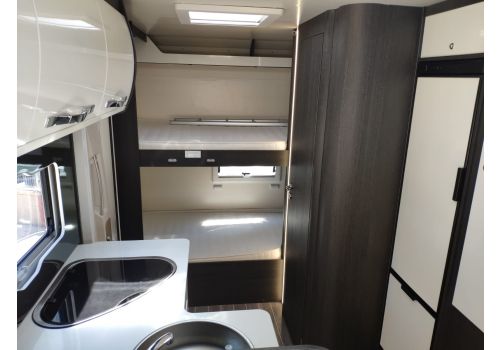 Low Profile Motorhome ROLLER TEAM Kronos 274 TL en Sale Occasion