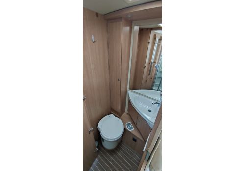 Low Profile Motorhome SUNLIGHT T 68 en Sale Occasion