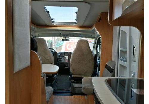 Low Profile Motorhome DETHLEFFS Globebus T-1 en Sale Occasion