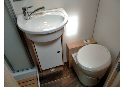 Capuchina Motorhome SUNLIGHT A-70 en Sale Occasion