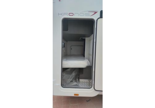 Low Profile Motorhome ROLLER TEAM Kronos 230 TL en Sale Occasion