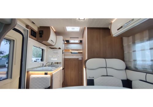 Low Profile Motorhome ROLLER TEAM Zefiro 291 TL en Sale Occasion
