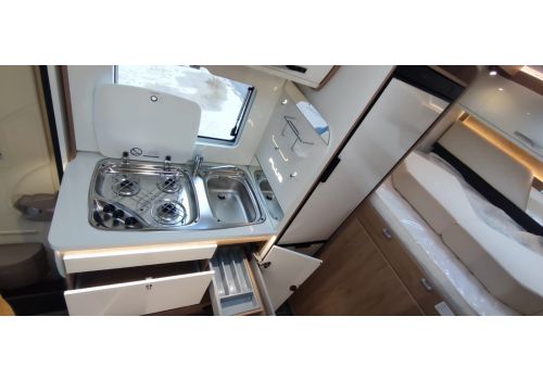 Low Profile Motorhome ROLLER TEAM Zefiro 291 TL en Sale Occasion
