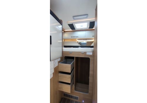 Low Profile Motorhome ROLLER TEAM Zefiro 291 TL en Sale Occasion