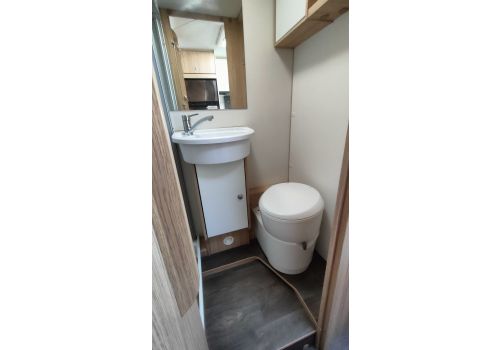 Capuchina Motorhome SUNLIGHT A 68 en Sale Occasion