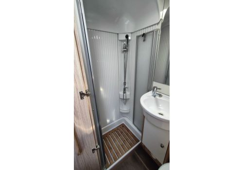 Capuchina Motorhome SUNLIGHT A 68 en Sale Occasion