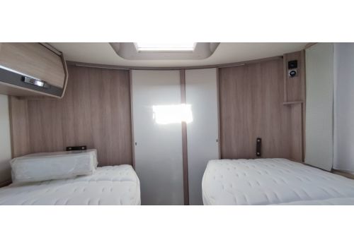 Integral Motorhome RAPIDO 8066 DF en Sale Occasion