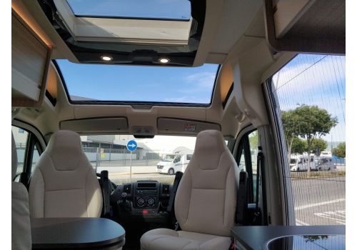 Camper Van DREAMER D68 Exclusive en Sale Occasion