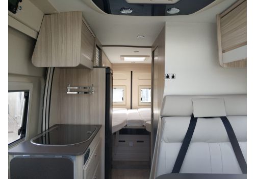 Camper Van DREAMER D68 Exclusive en Sale Occasion
