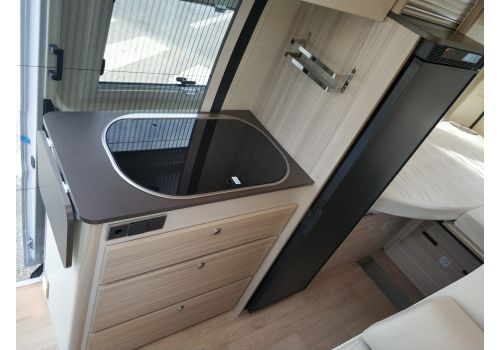 Camper Van DREAMER D68 Exclusive en Sale Occasion