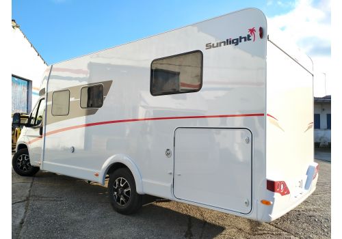 Low Profile Motorhome SUNLIGHT T69L en Rent