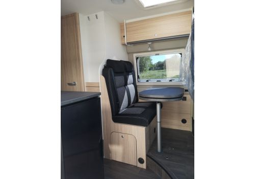 Camper Van SUNLIGHT Cliff 601 en Sale Occasion