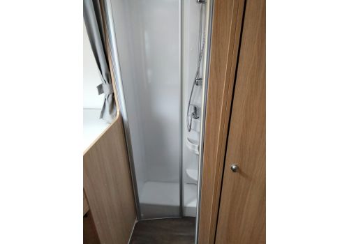 Low Profile Motorhome SUNLIGHT T 65 en Sale Occasion
