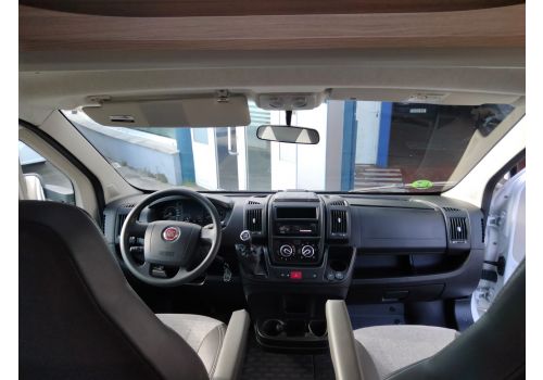 Low Profile Motorhome SUNLIGHT T 68 en Sale Occasion