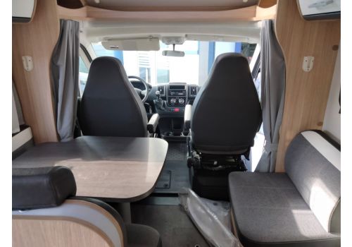 Low Profile Motorhome SUNLIGHT T 68 en Sale Occasion