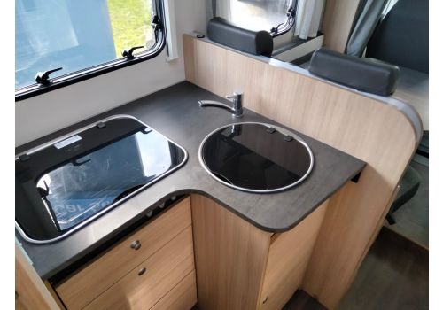 Low Profile Motorhome SUNLIGHT T 68 en Sale Occasion