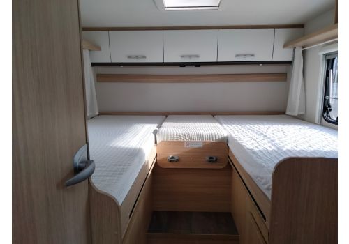 Low Profile Motorhome SUNLIGHT T 68 en Sale Occasion