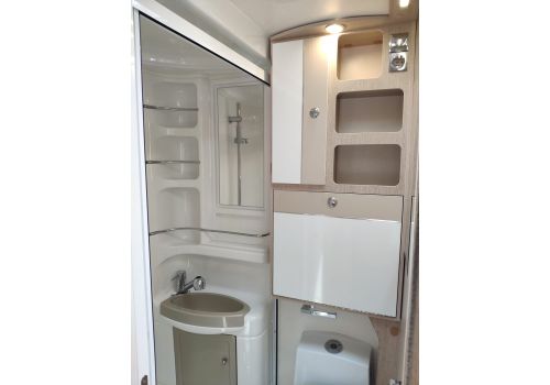 Low Profile Motorhome ILUSION 590 XMK en Sale Occasion