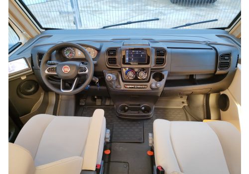 Integral Motorhome ROLLER TEAM Zefiro 284 INT en Sale Occasion