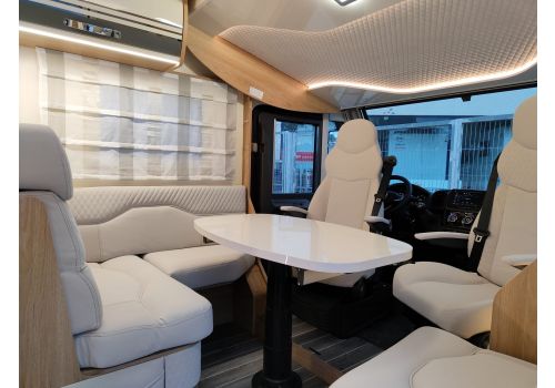 Integral Motorhome ROLLER TEAM Zefiro 284 INT en Sale Occasion