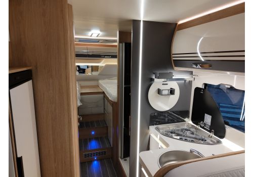 Integral Motorhome ROLLER TEAM Zefiro 284 INT en Sale Occasion
