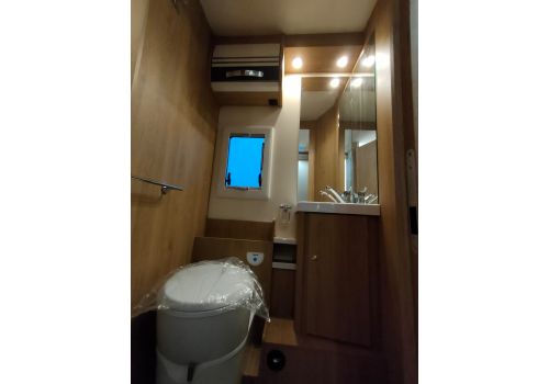 Integral Motorhome ROLLER TEAM Zefiro 284 INT en Sale Occasion