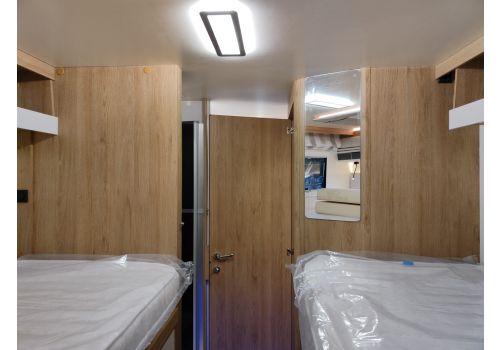 Integral Motorhome ROLLER TEAM Zefiro 284 INT en Sale Occasion