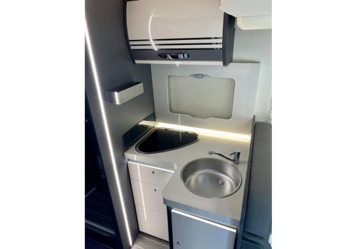 Low Profile Motorhome ROLLER TEAM Kronos 265 TL en Sale Occasion